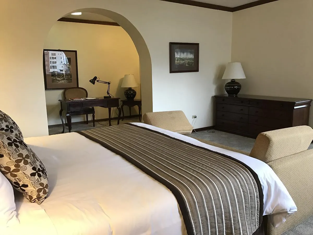 Socialtel Quito Otel