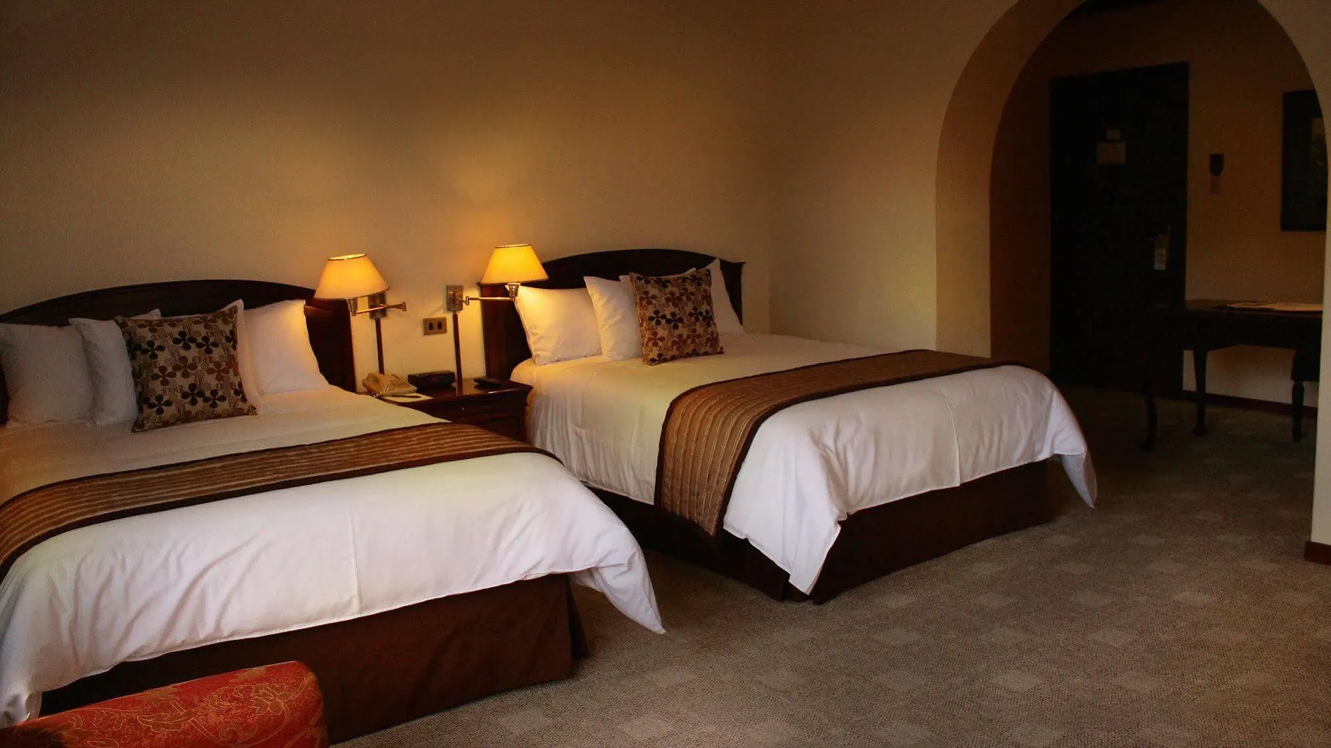 Socialtel Quito Hotel